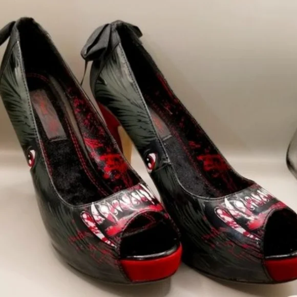 Heels - Picture 3 of 6